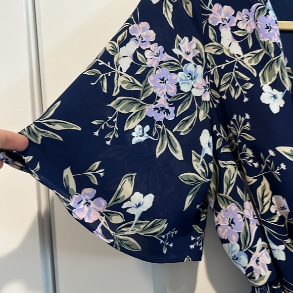 Miami Floral Blouse - Picture 4 of 6